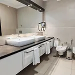 Hotel Bosmal Arjaan By Rotana 4*