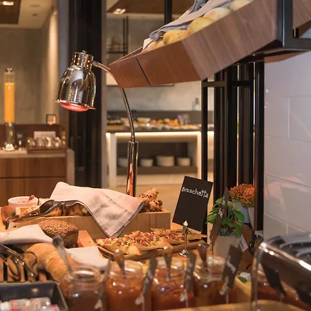 Hotel Bosmal Arjaan By Rotana