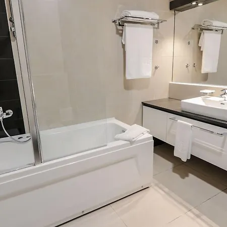 Hotell Bosmal Arjaan By Rotana