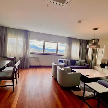 Bosmal Arjaan By Rotana Hotel