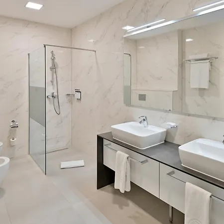 Bosmal Arjaan By Rotana 4*