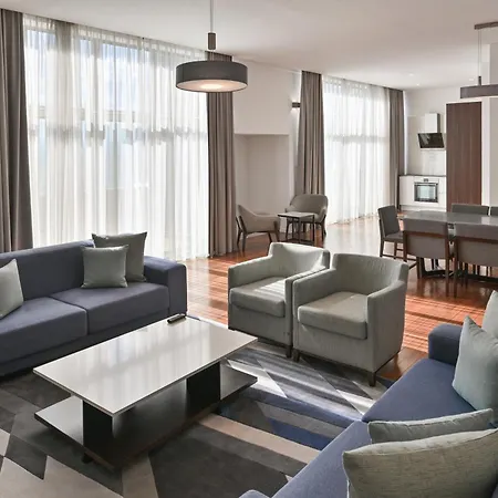Hotel Bosmal Arjaan By Rotana 4*