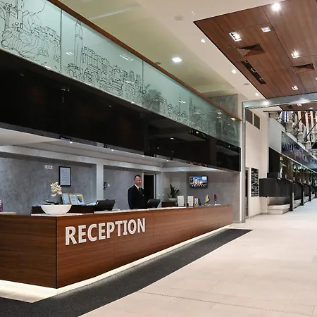 Bosmal Arjaan By Rotana Hotel 4*