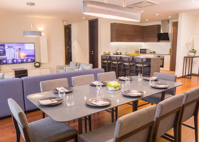 Hotel Bosmal Arjaan By Rotana 4*