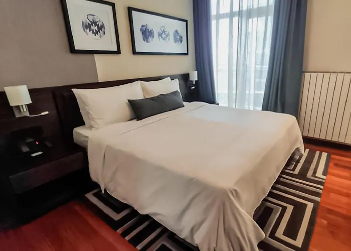 Bosmal Arjaan By Rotana Hotel